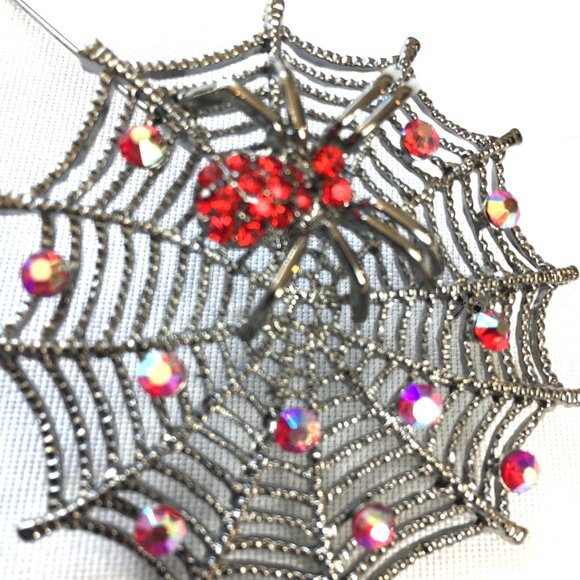 Red Jeweled Spider on Web Brooch Pin  NWOT - Picture 3 of 6